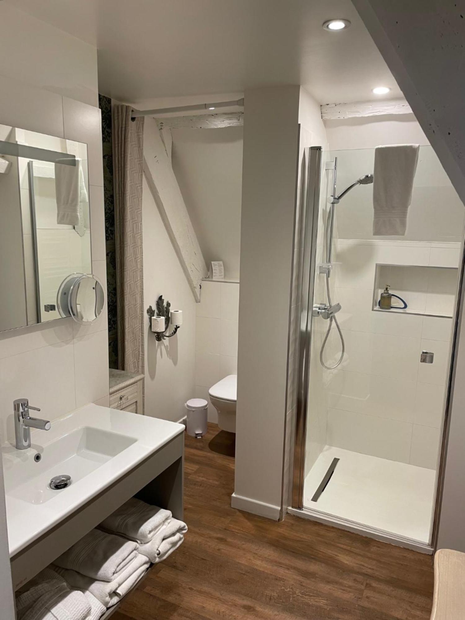 La Meffrais 1741 Bed & Breakfast Dinan